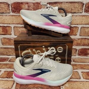 Pre-owned 2024 Brooks Ghost 16